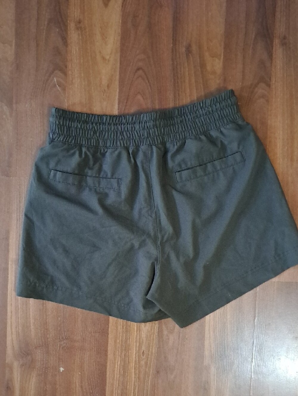 High-Waist Olive Drawcord Casual Shorts for Women. Stretchtech - Picture 5 of 5